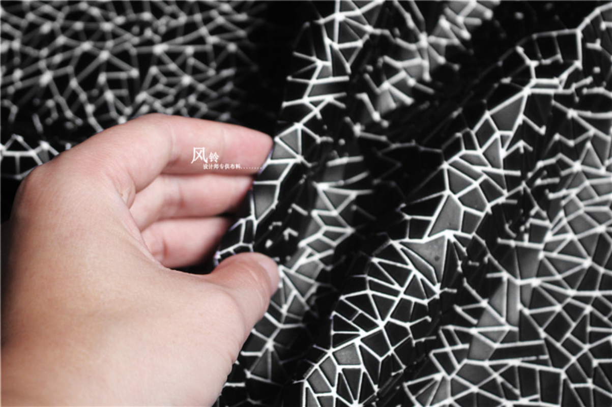 PU Fabric Black Irregular Shap - Is Sewing Textile Art のレビューと価格