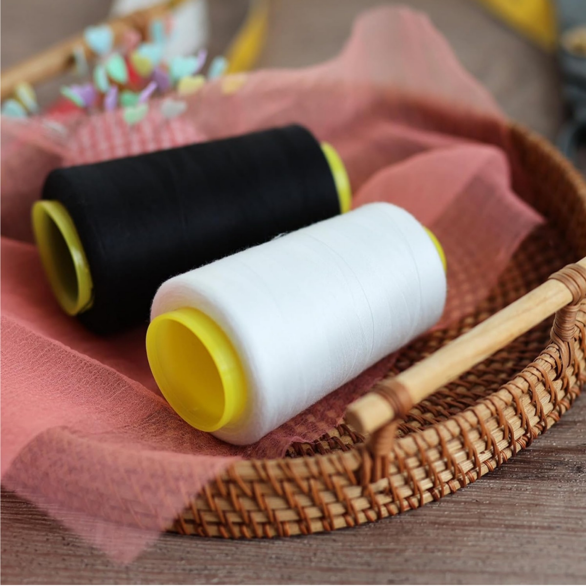 1-6Rolls 3000 Yard Each Serger - Serger Thread Cone のレビューと価格