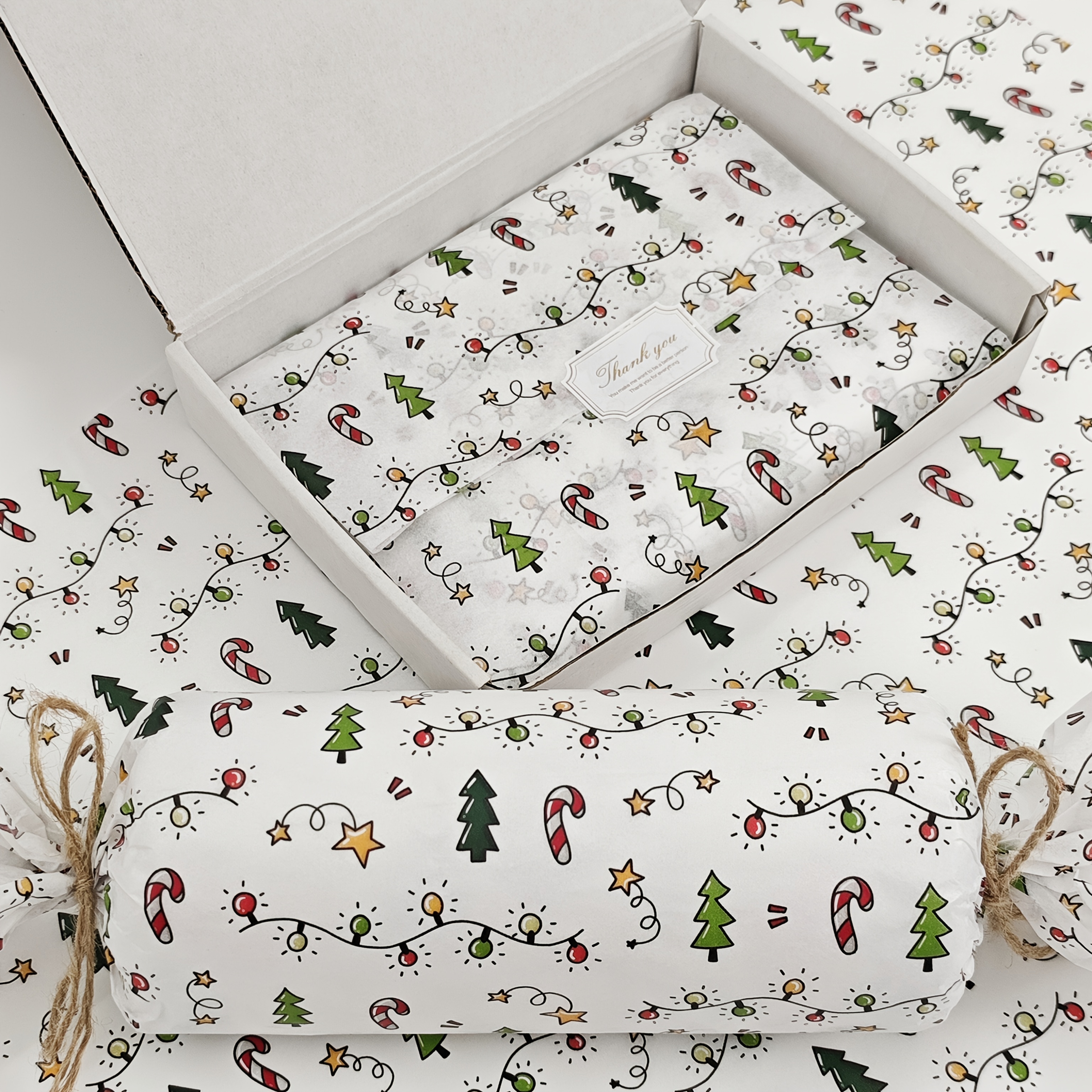 10/20 Sheets of Christmas Lant - Pattern Tissue Paper のレビューと価格