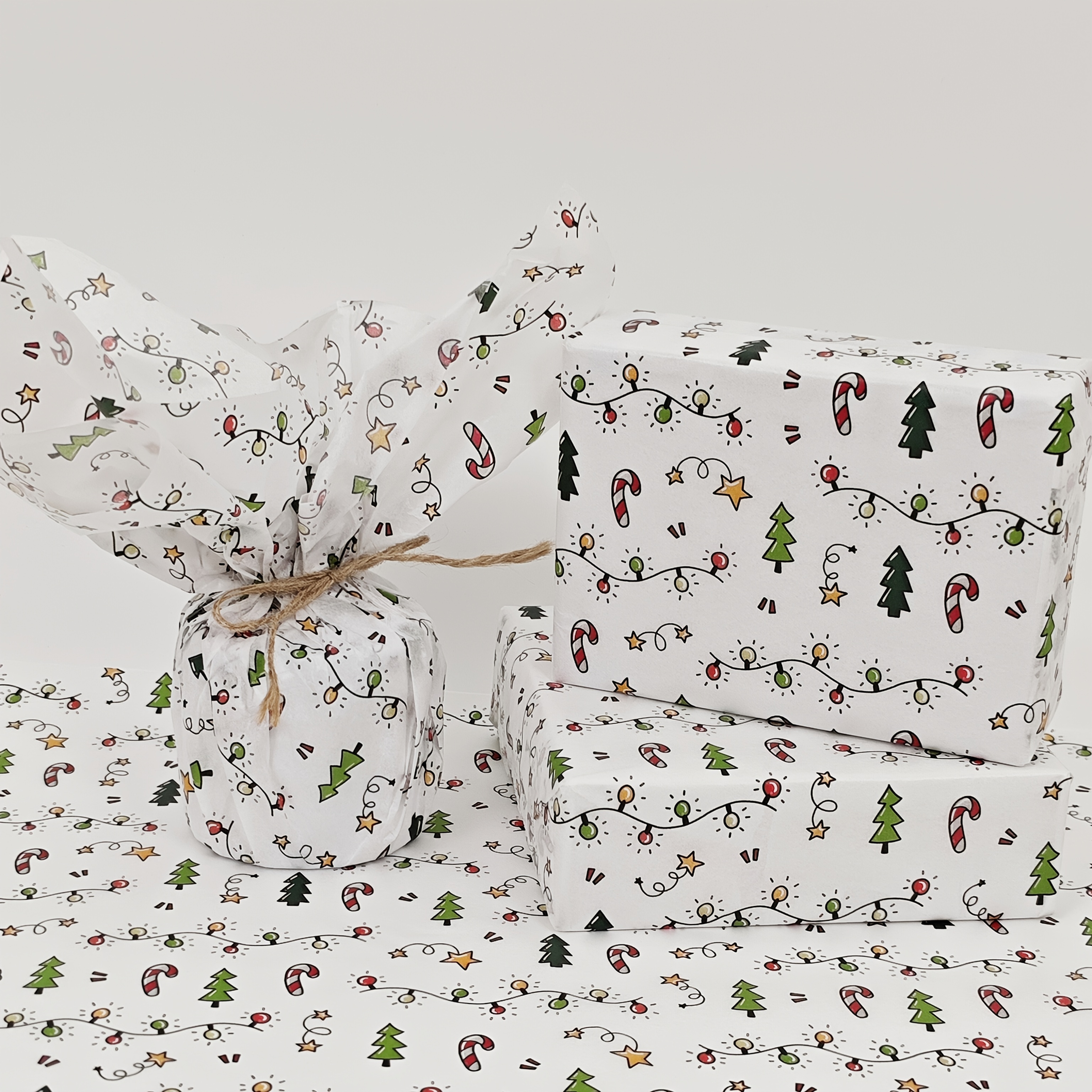 10/20 Sheets of Christmas Lant - Pattern Tissue Paper のレビューと価格