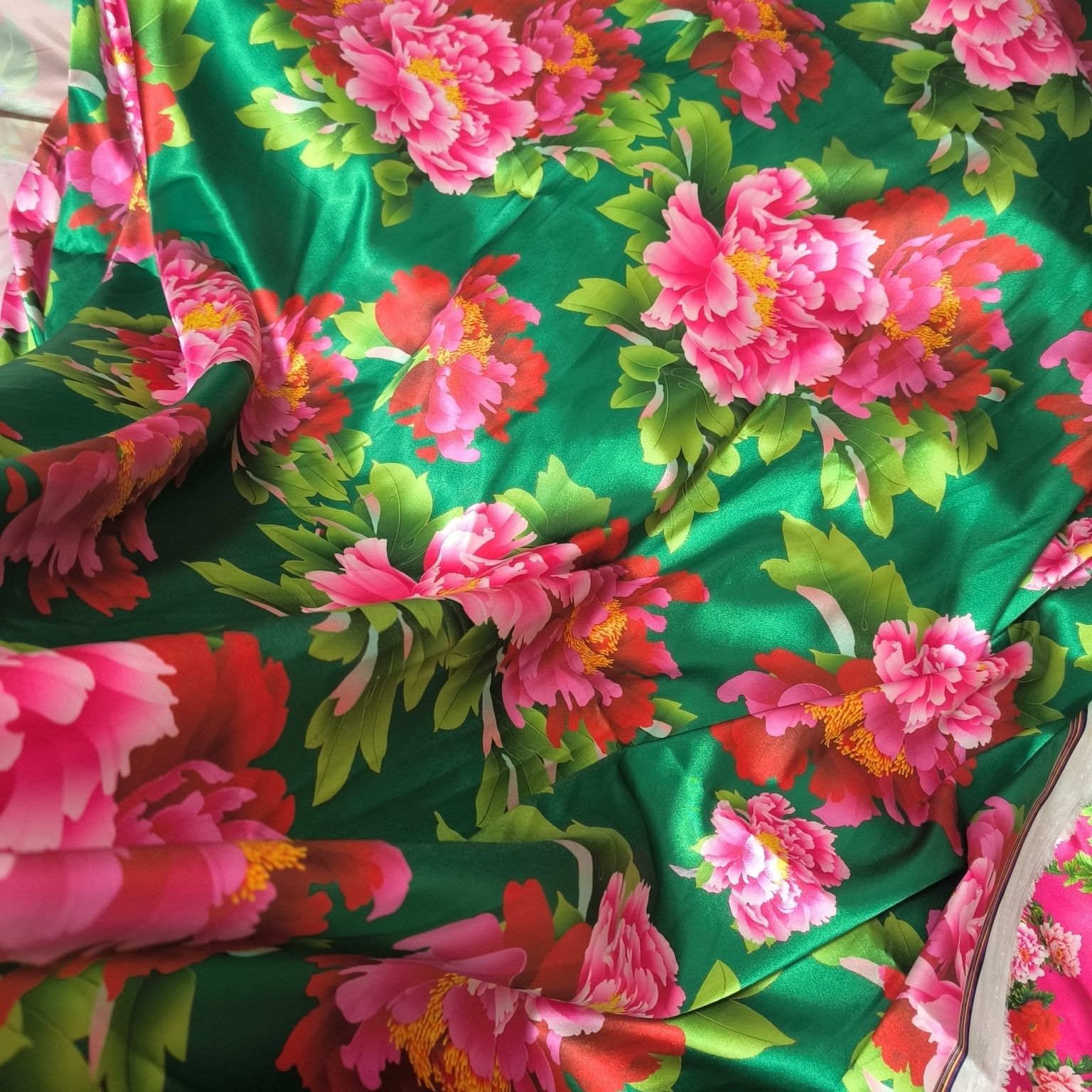 Satin Fabric Cloth without Ove - Sewing Textiles のレビューと価格