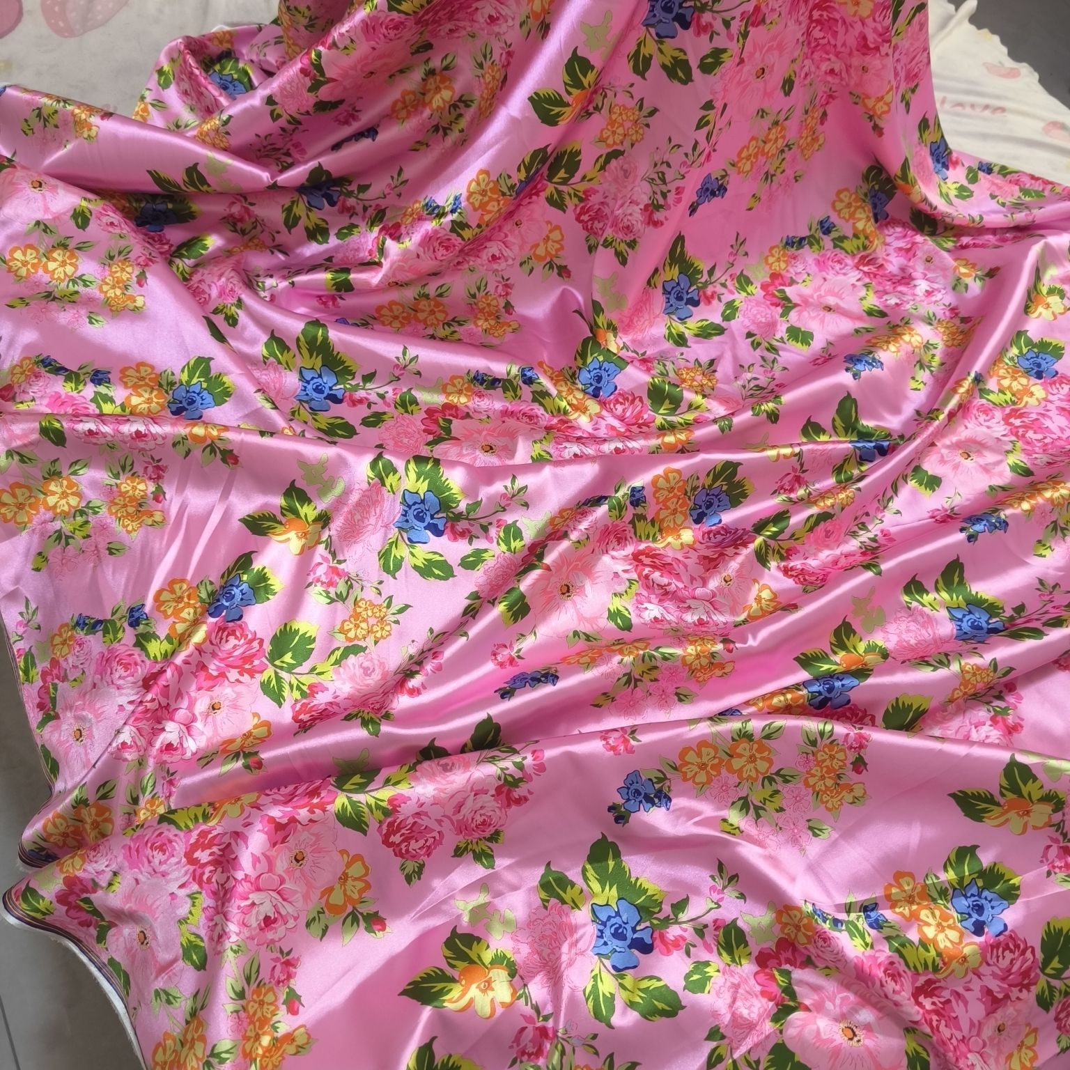 Satin Fabric Cloth without Ove - Sewing Textiles のレビューと価格