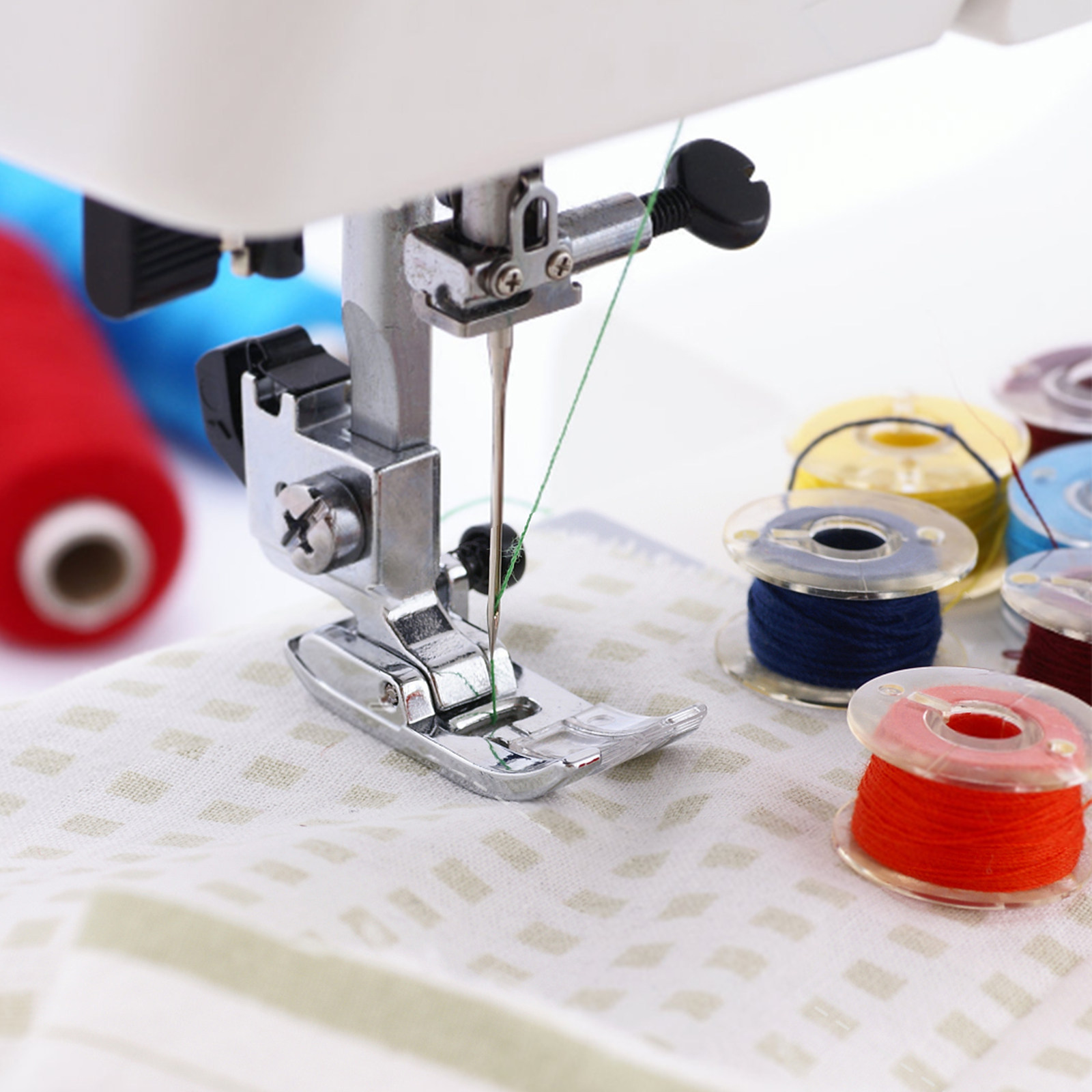 1Set 25-Slot Clear Plastic Bob - Thread Bobbins Empty のレビューと価格